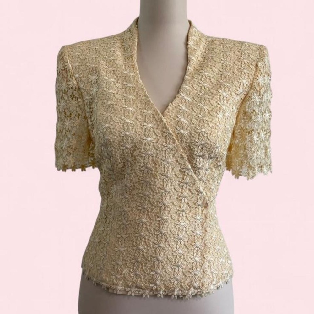 Vintage Cache Butter Yellow Daisy Lace Wrap Blouse 8